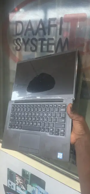 Laptop Dell Latitude 7400 8GB Intel Core i7 SSD 256GB
