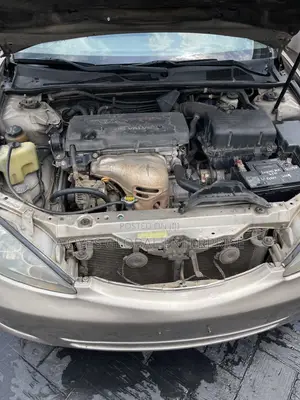 Toyota Camry 2004 Gold