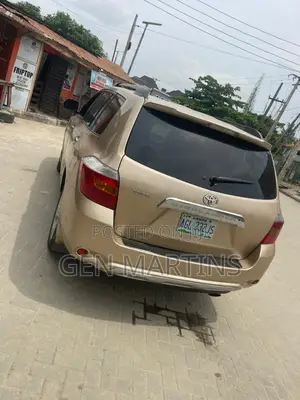 Toyota Highlander 2008 Gold