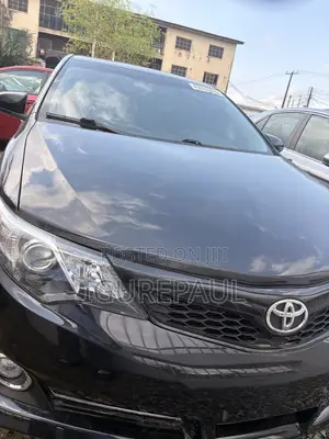 Toyota Camry SE V6 4dr Sedan (3.5L 6cyl 6A) 2012 Black