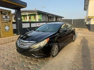 Hyundai Sonata SE Sedan FWD (2.4L 4cyl 6A) 2011 Black