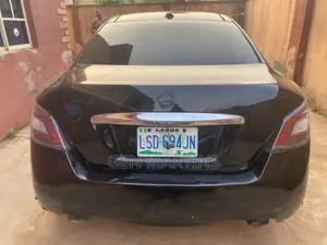 Nissan Maxima 2013 Black