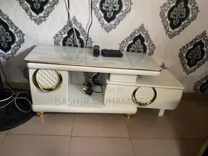 Royal Tv Stand