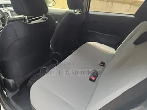 Toyota Yaris L Hatchback 3dr 2013 White