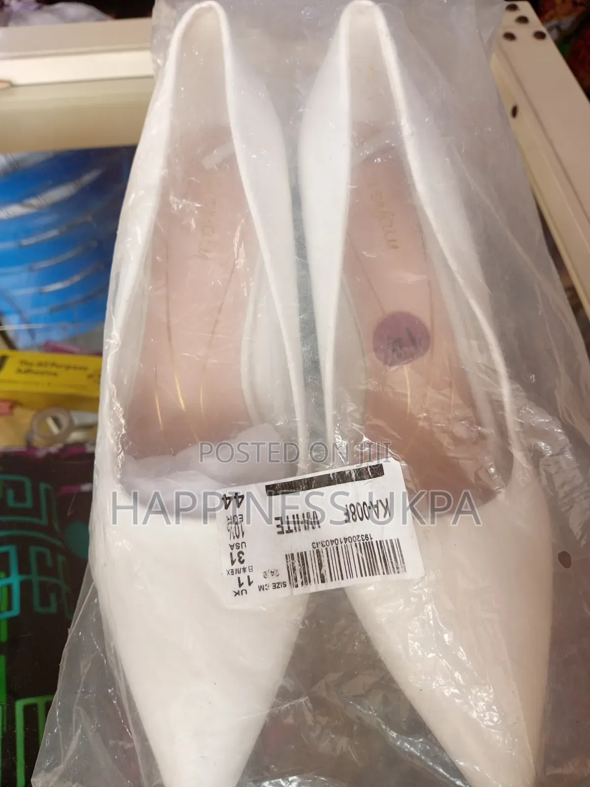 Size 42/43 White Heels