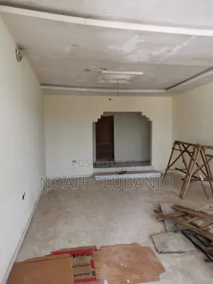 Furnished 3bdrm Block of Flats in Lucky Fibre, Adamo for rent