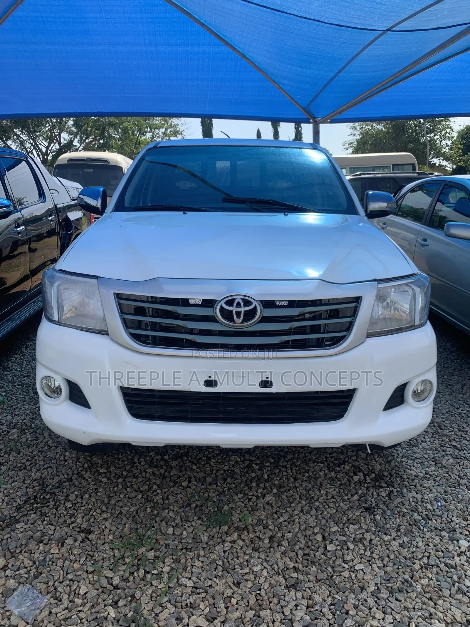 Toyota Hilux 2012 White