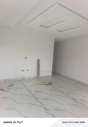 2bdrm Block of Flats in Okebadan Estate for rent