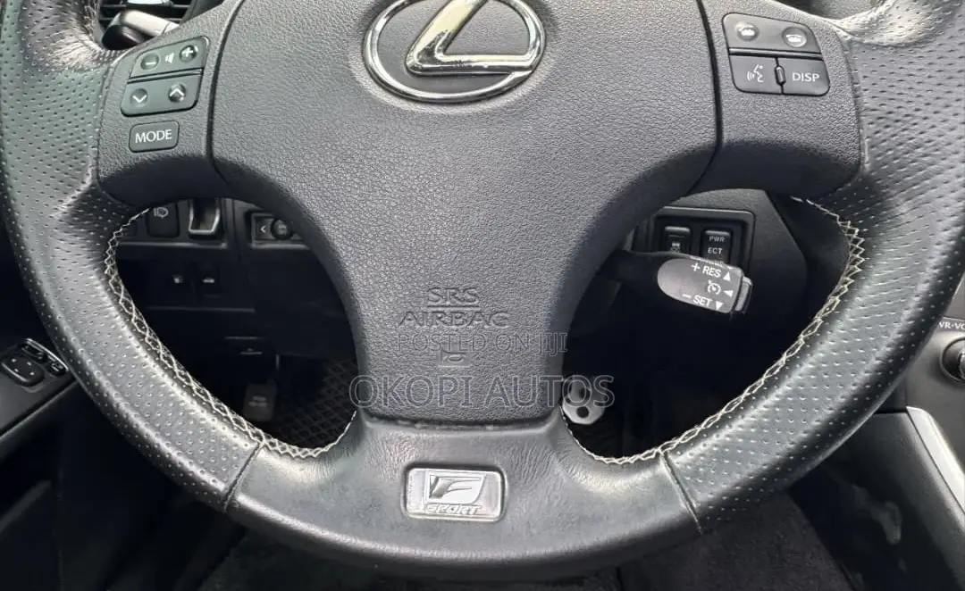 Lexus IS 2012 Silver