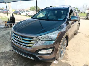 Hyundai Santa Fe 2015 Brown