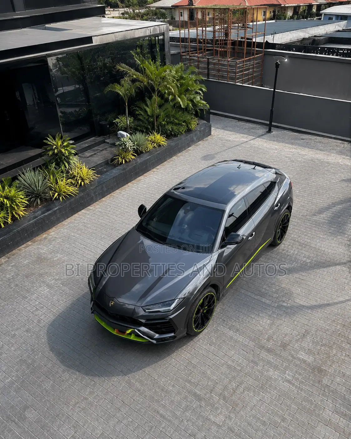 Lamborghini Urus Base 4dr AWD 2020 Gray