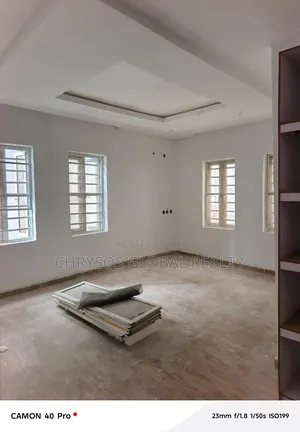 1bdrm Block of Flats in Okebadan Estate, for rent