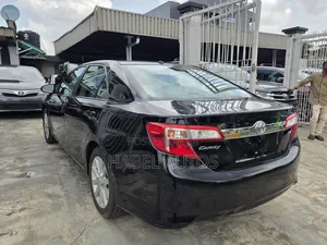 Toyota Camry XLE 4dr Sedan (2.5L 4cyl 6A) 2012 Black