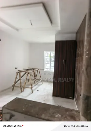1bdrm Bungalow in Okebadan Estate, for rent