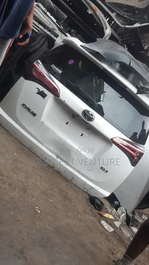 Boot Rav4 2017