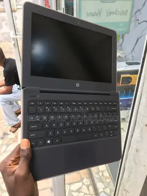 Laptop HP Stream Laptop 4GB Intel Pentium SSD 60GB