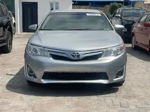 Toyota Camry L 4dr Sedan (2.5L 4cyl 6A) 2014 Silver