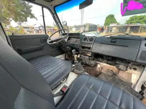 Tokunbo Toyota Dyna100