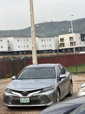 Toyota Camry 2020 Silver