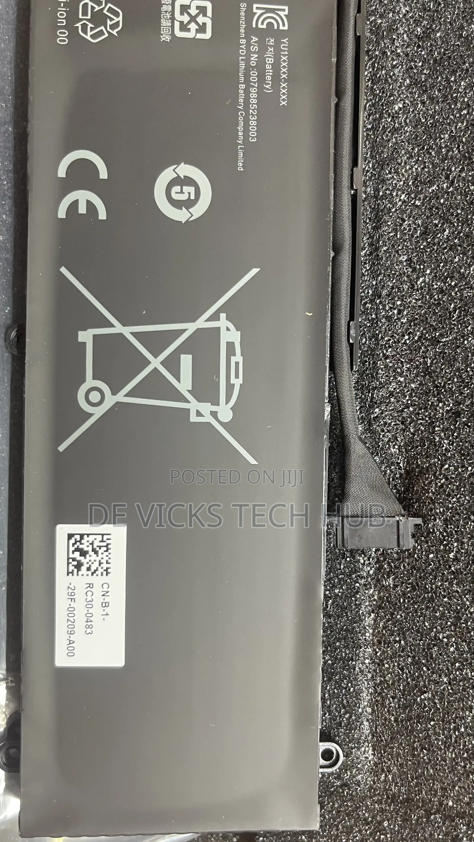 Razer Rc30-0483 Original Laptop Battery – Good Condition