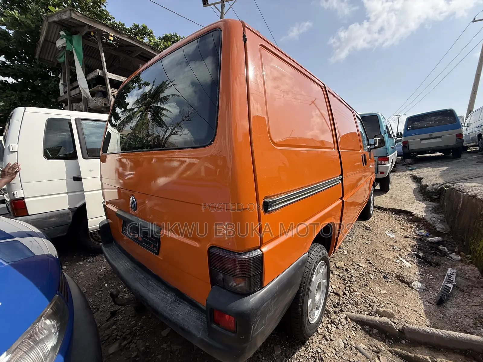 Volkswagen Transporter 2003 Orange
