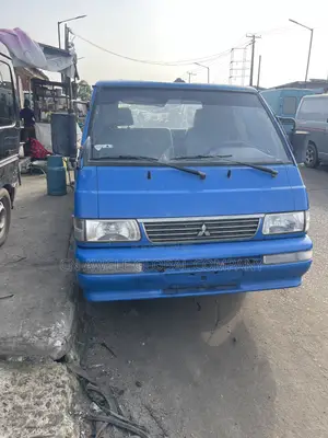Mitsubishi Truck