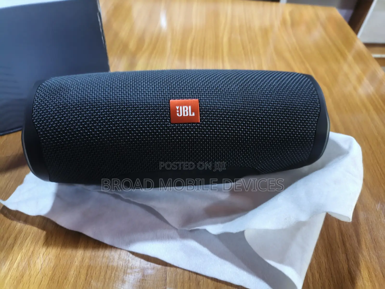 JBL Charge Essential 2 Bluetooth Speaker