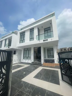 5bdrm Duplex in Chevron Toll Gate for sale