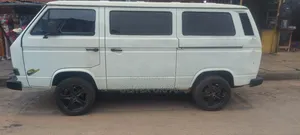 Volkswagen Transporter 2000 White
