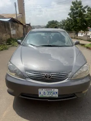 Toyota Camry LE 4dr Sedan (2.4L 4cyl 5A) 2006 Gray