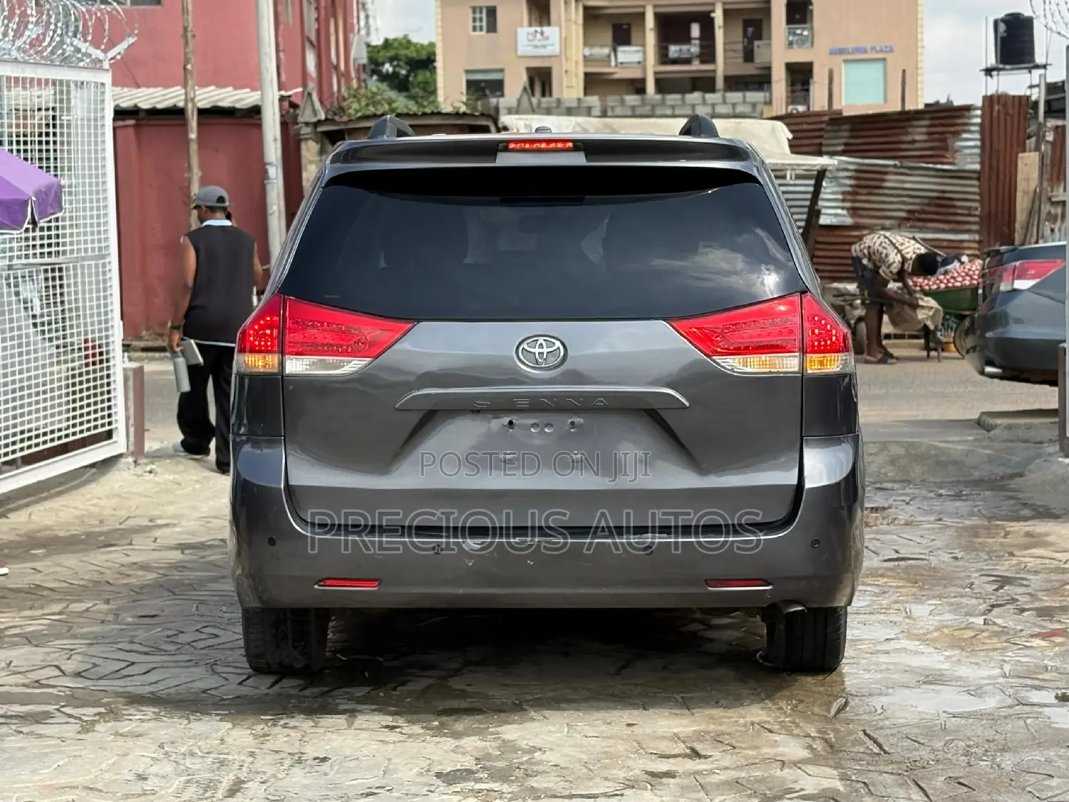 Toyota Sienna 2012 Gray