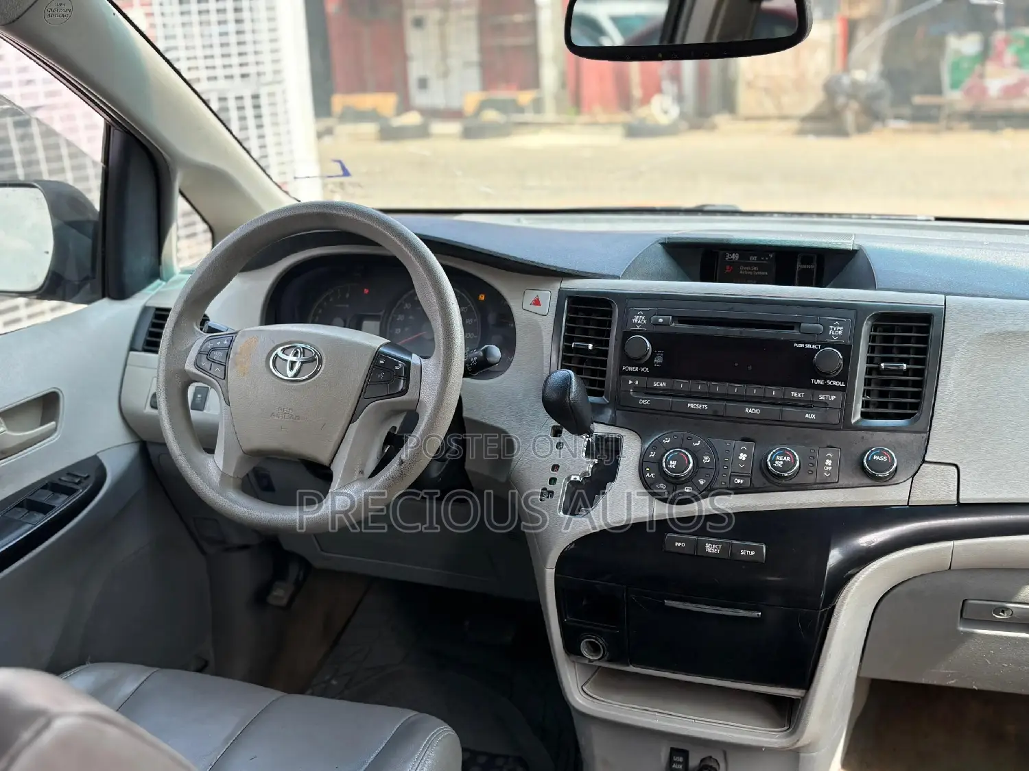 Toyota Sienna 2012 Gray