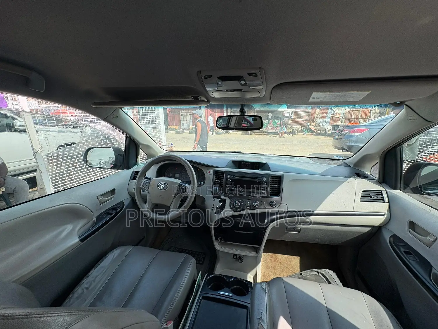 Toyota Sienna 2012 Gray