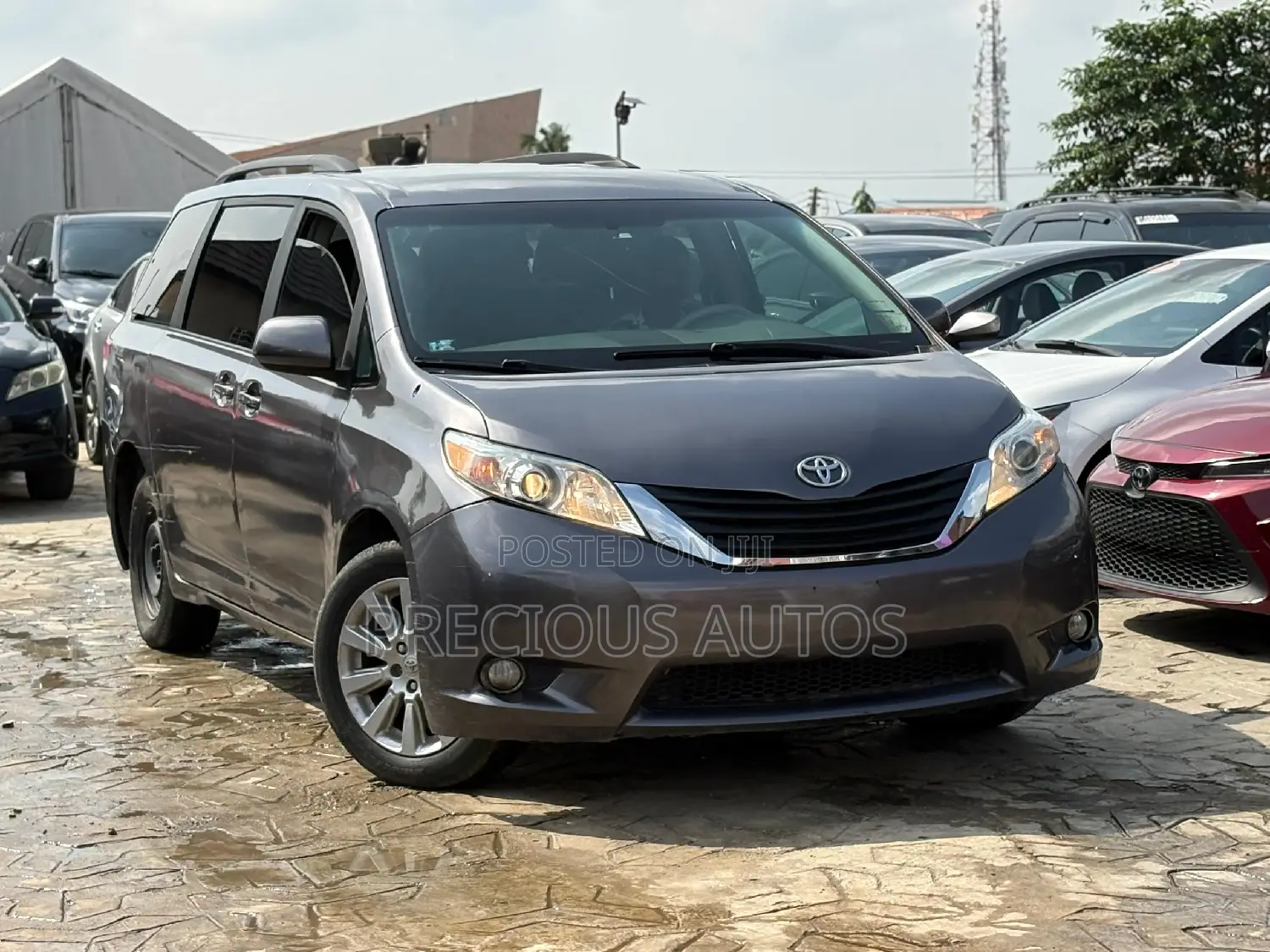 Toyota Sienna 2012 Gray
