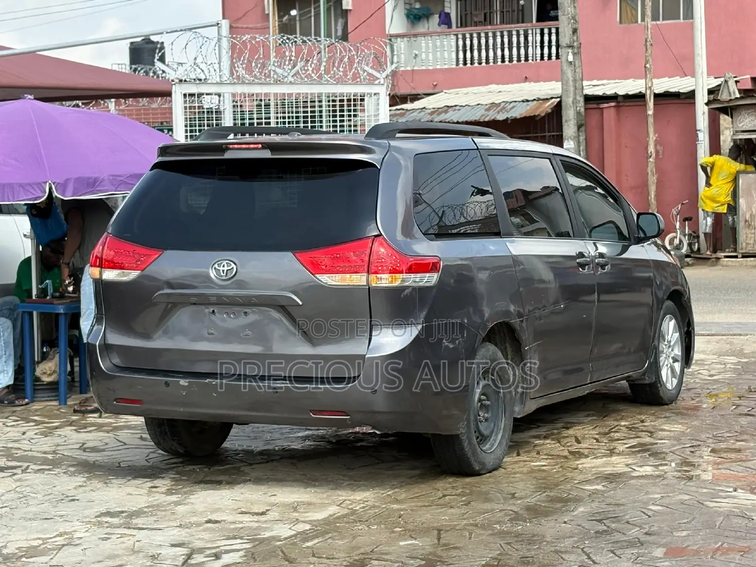 Toyota Sienna 2012 Gray