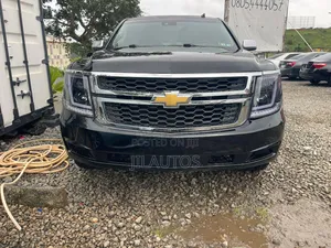 Chevrolet Suburban 2015 Black
