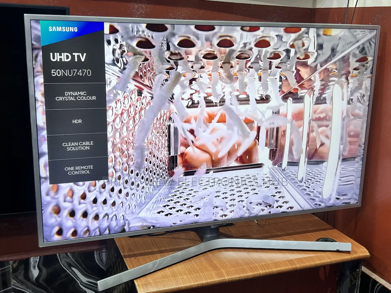 Samsung 50 Inches Uhd Smart Tv Super Clean Sharp Display