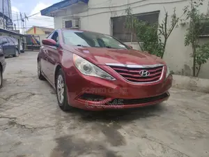 Hyundai Sonata 2012 Red