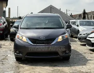 Toyota Sienna LE 8 Passenger 2012 Gray