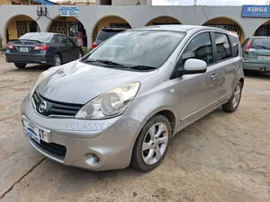 Nissan Note 1.4 2010 Silver