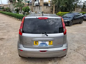 Nissan Note 1.4 2010 Silver