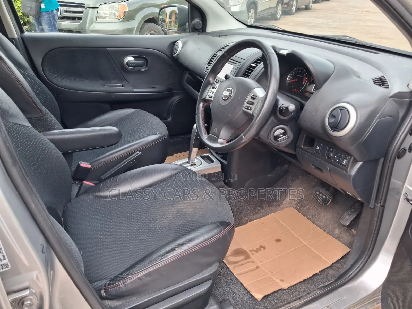 Nissan Note 1.4 2010 Silver