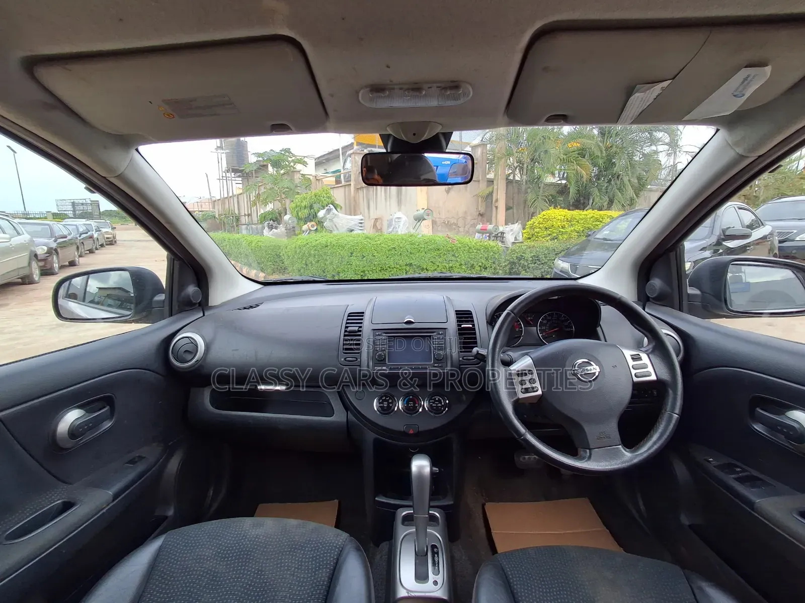 Nissan Note 1.4 2010 Silver