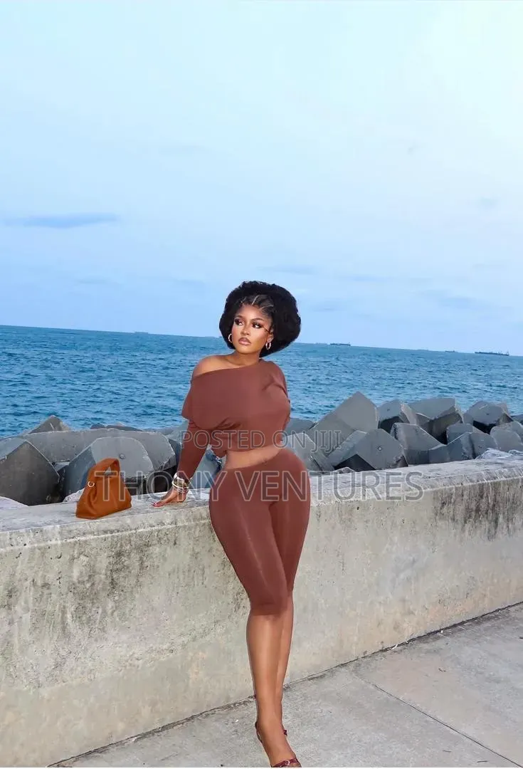 Two Piece Set