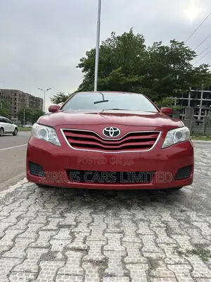 Toyota Camry LE 4dr Sedan (2.5L 4cyl 6AM) 2010 Red