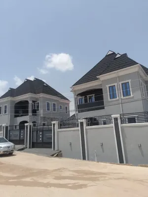 4bdrm Duplex in Akala Express for sale