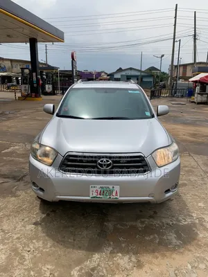 Toyota Highlander Sport 2010 Silver