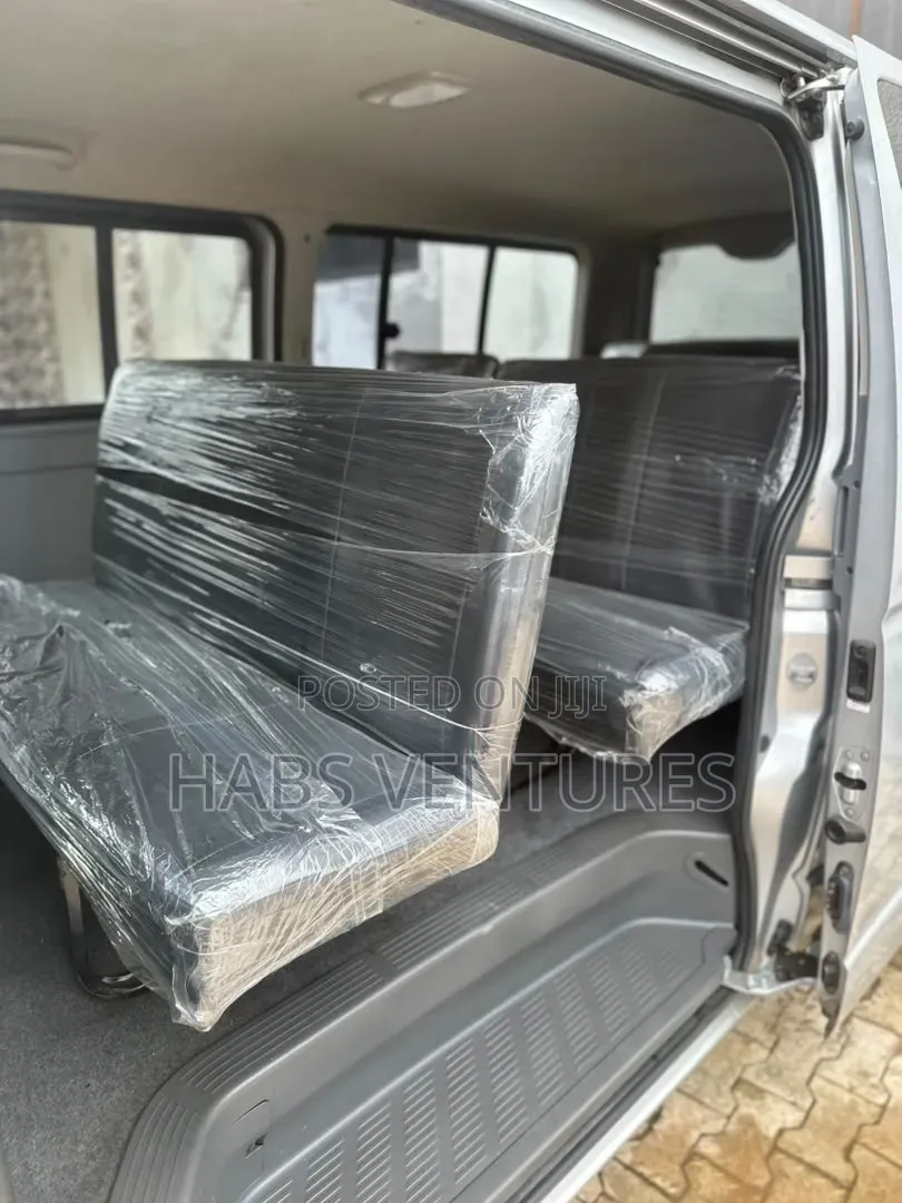 Toyota HiAce 2012 Grey