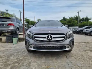 Mercedes-Benz GLA 250 2017 Gray