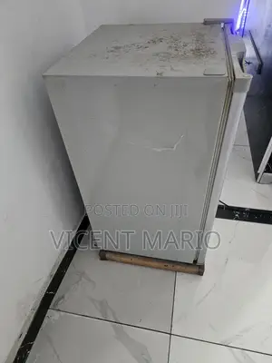 Used Hisense Ref 90l